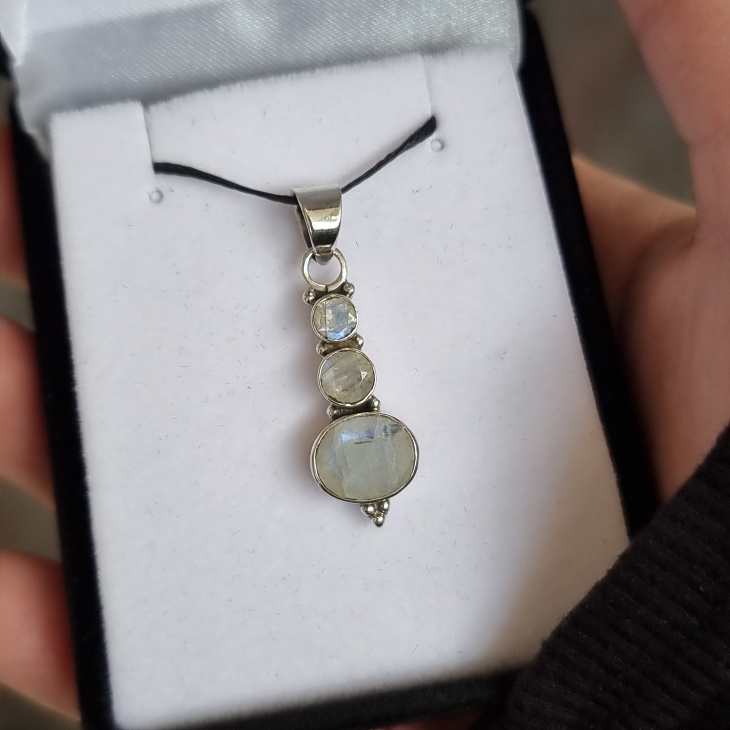 Moonstone pendant - Rivendell Shop