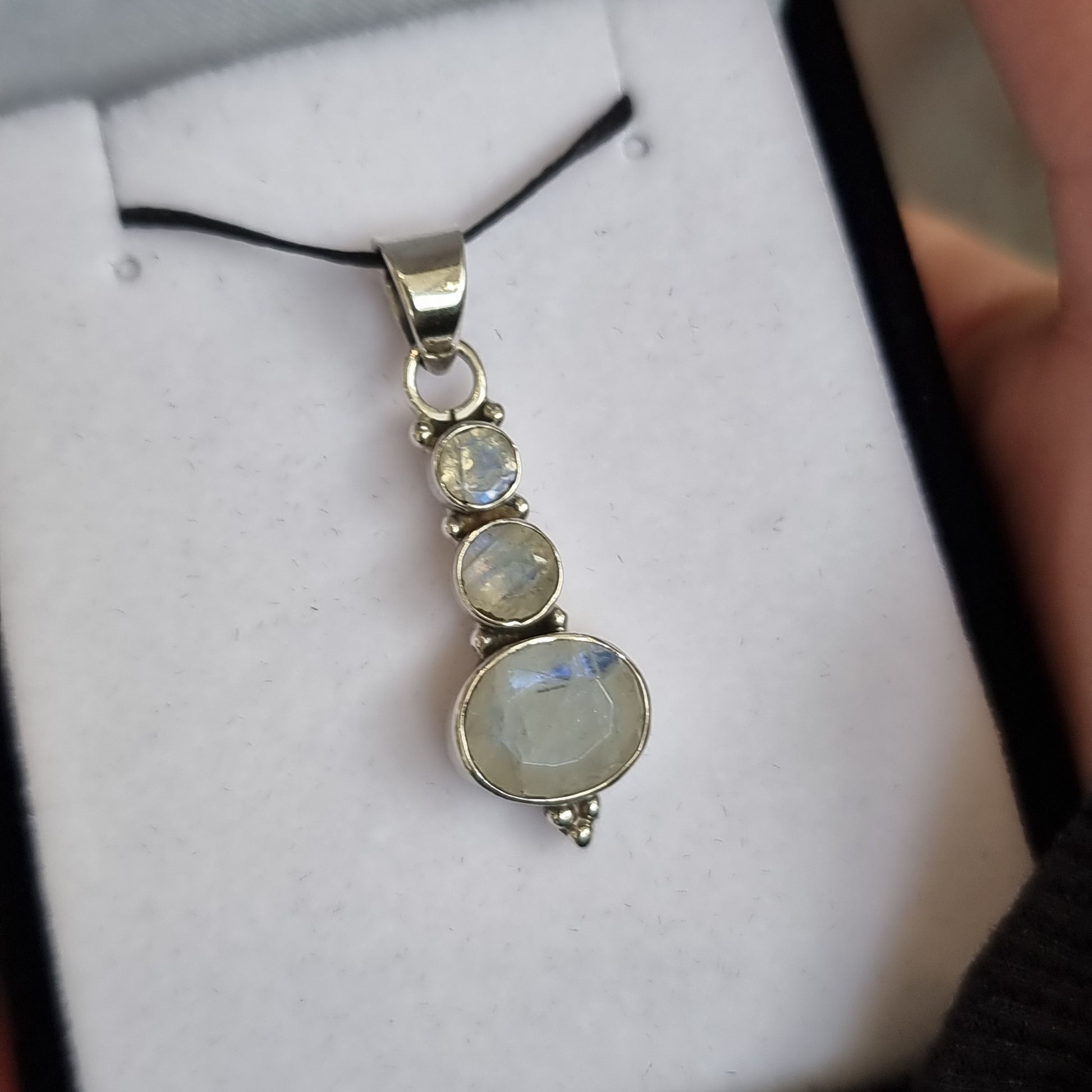 Moonstone pendant - Rivendell Shop