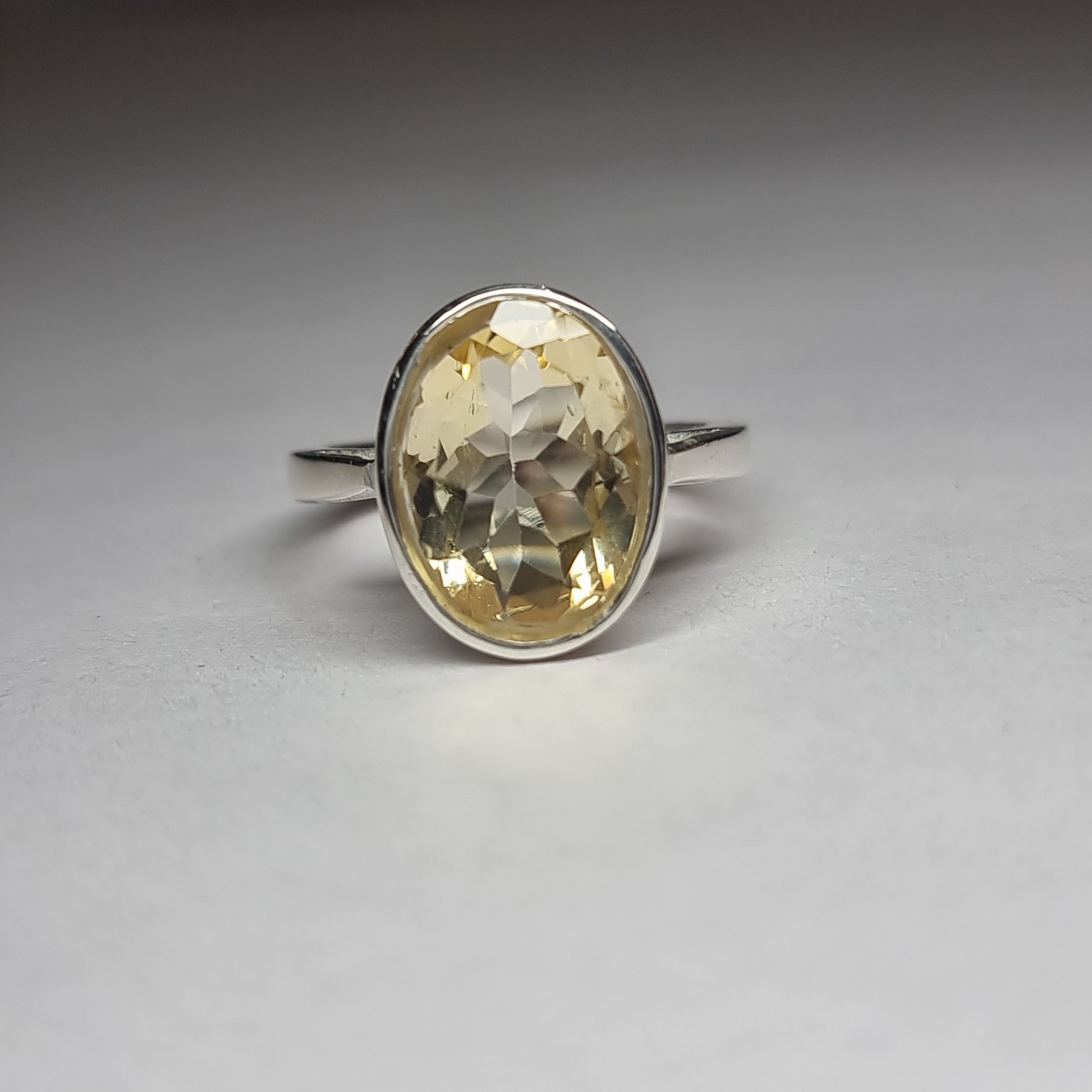 Citrine ring - Rivendell Shop