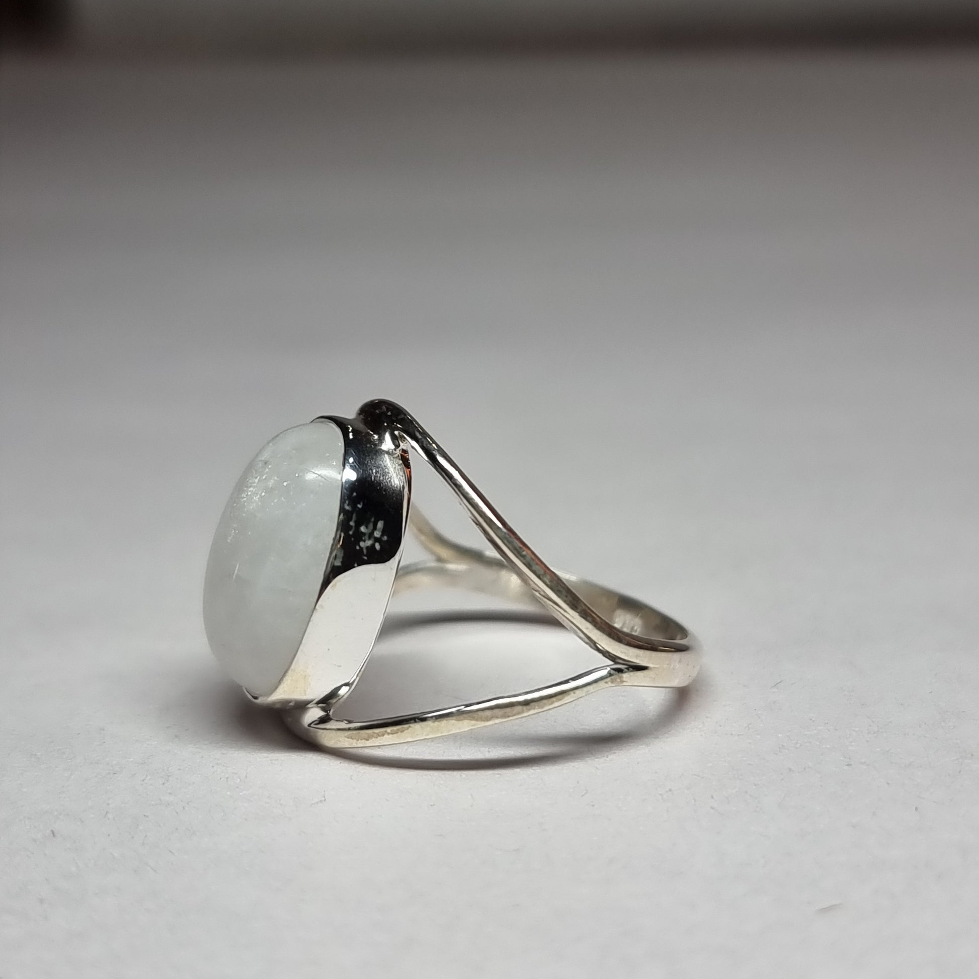 Moonstone ring - Rivendell Shop