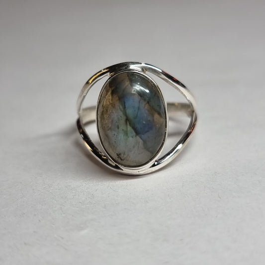 Labradorite ring - Rivendell Shop