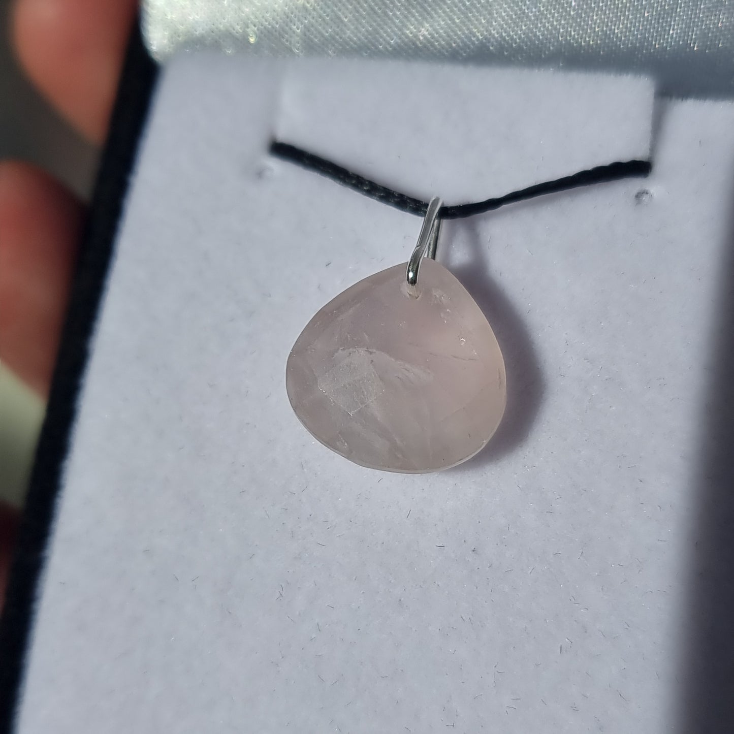 Rose quartz pendant - Rivendell Shop