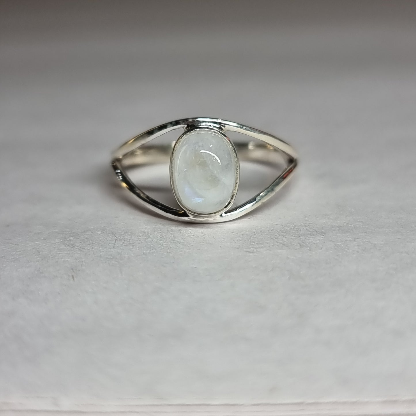 Moonstone ring - Rivendell Shop