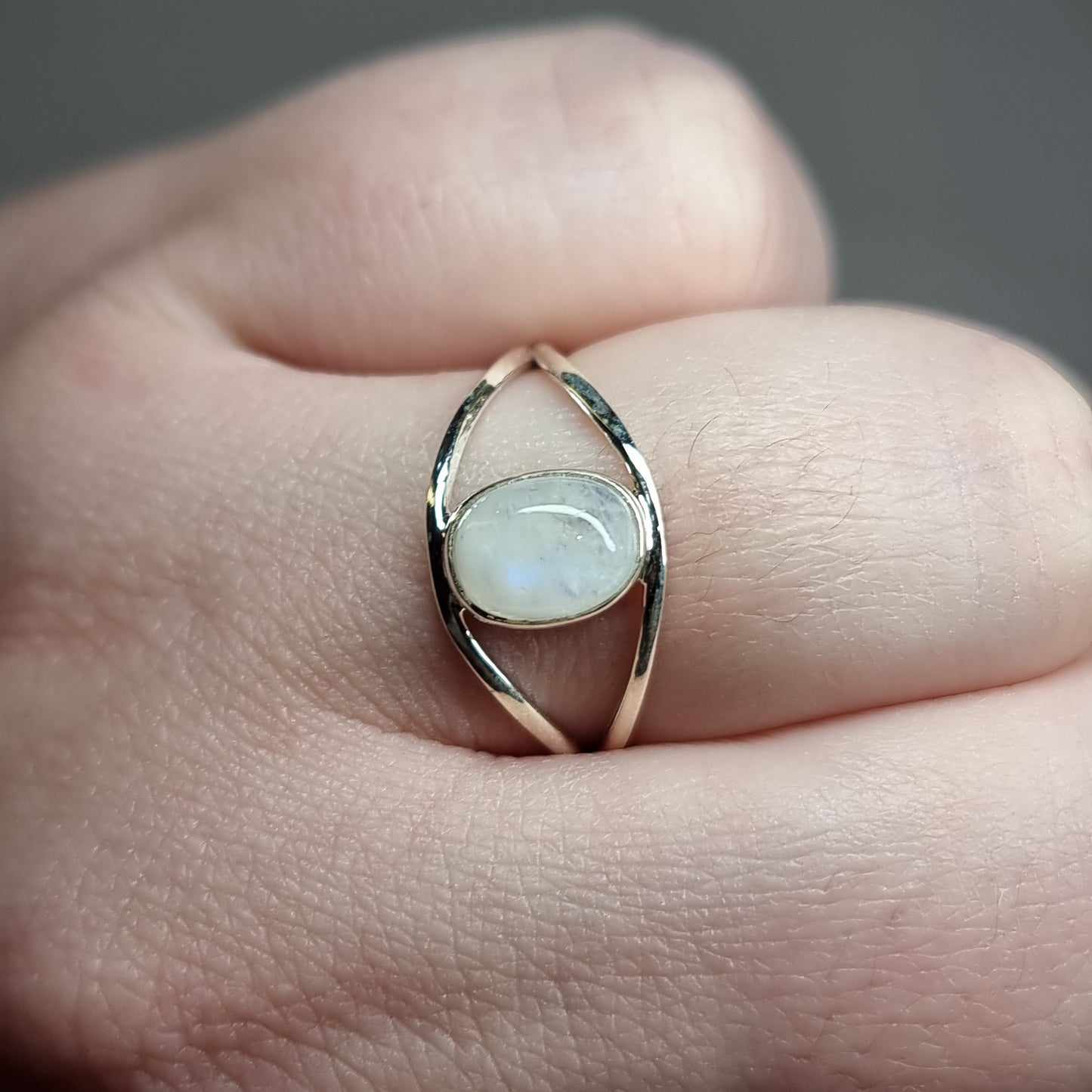 Moonstone ring - Rivendell Shop