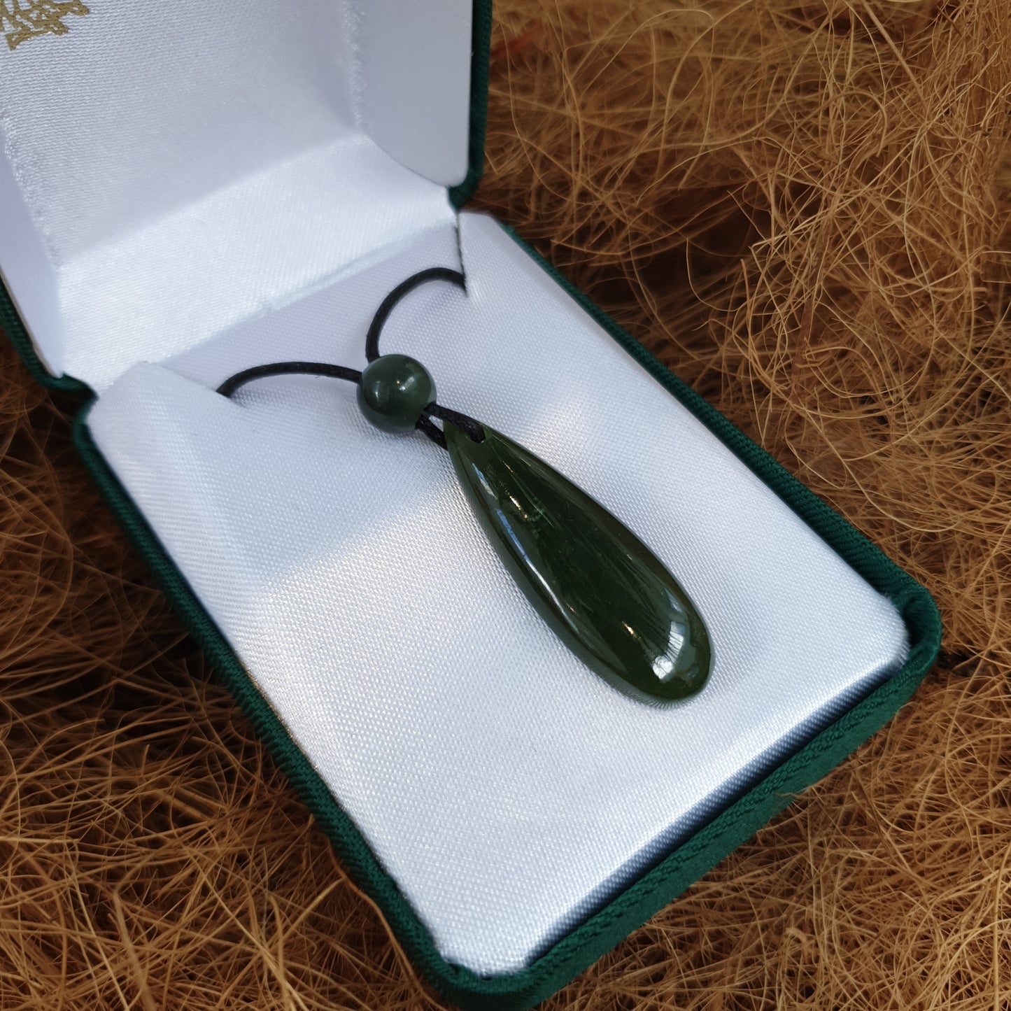 Teardrop Greenstone Pendant medium - Roimata - Rivendell Shop