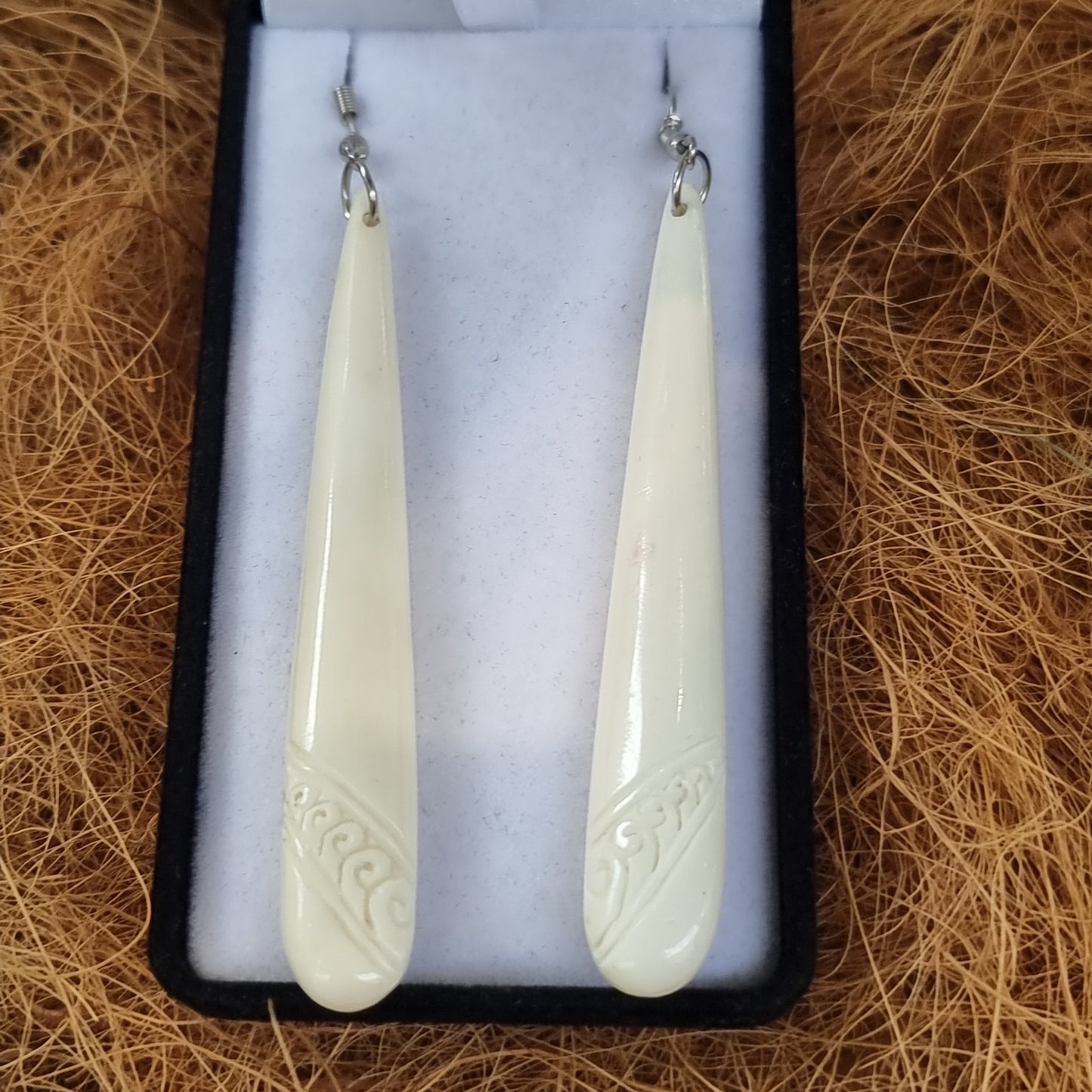 Bone earrings - Rivendell Shop