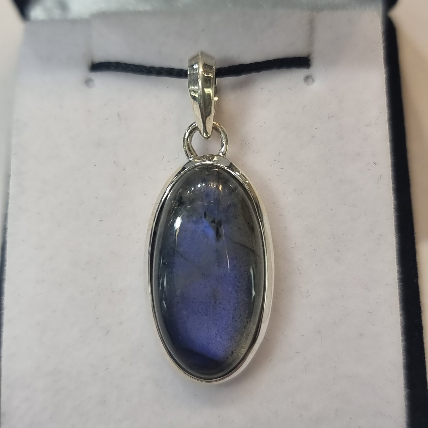 Labradorite pendant - Rivendell Shop