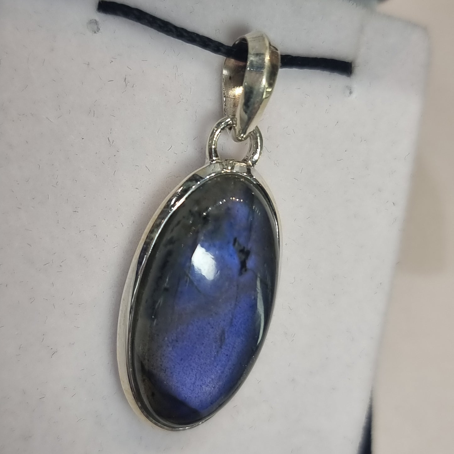 Labradorite pendant - Rivendell Shop