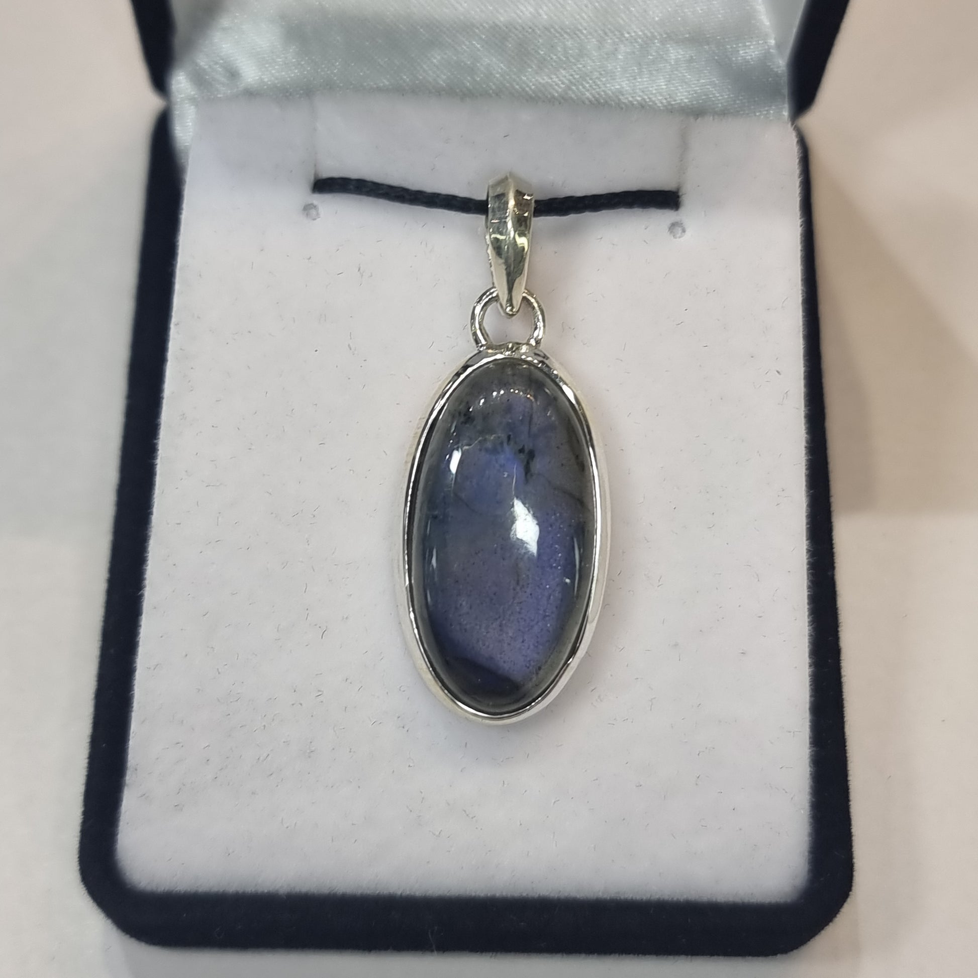 Labradorite pendant - Rivendell Shop