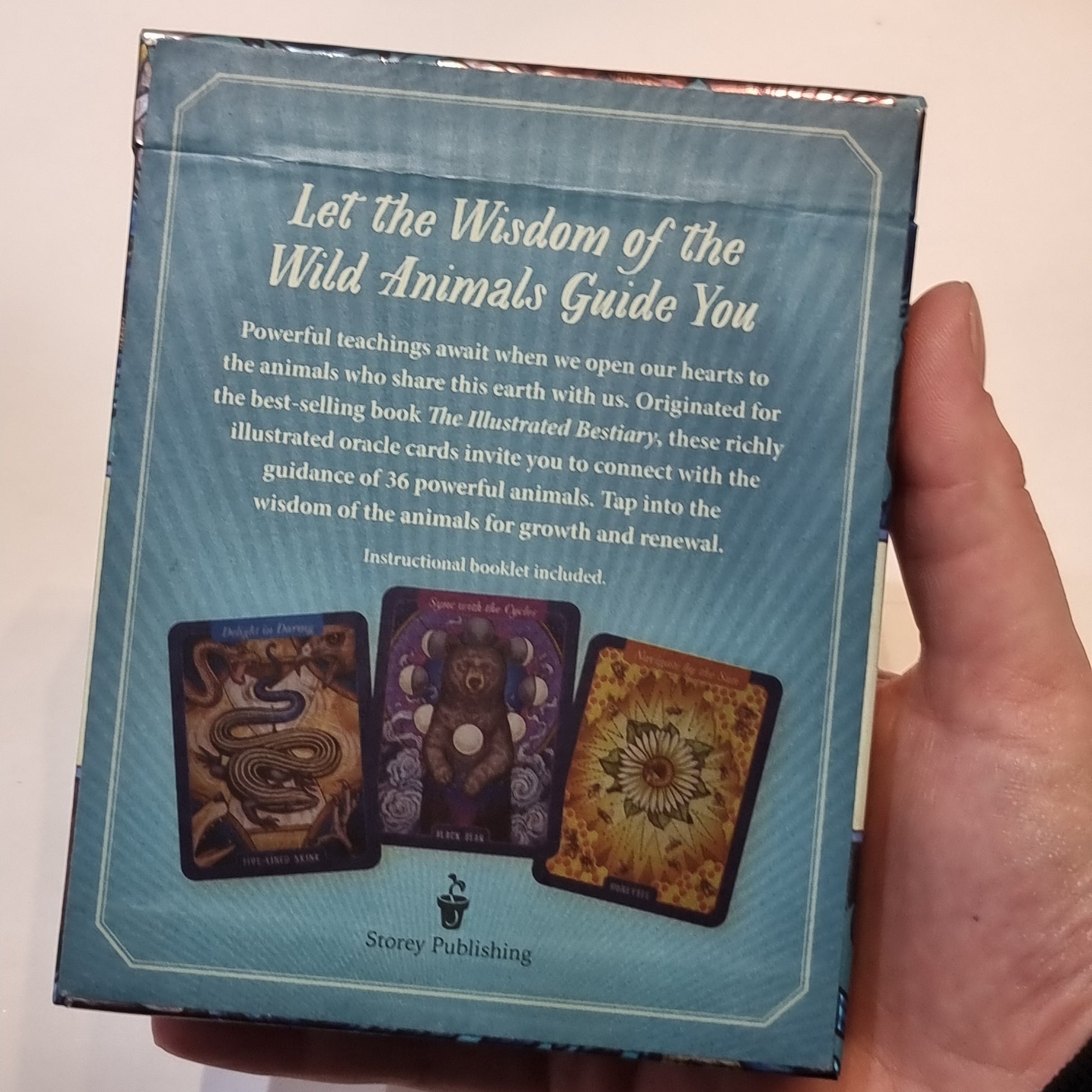 The illustrated Bestiary oracle cards - Rivendell Shop