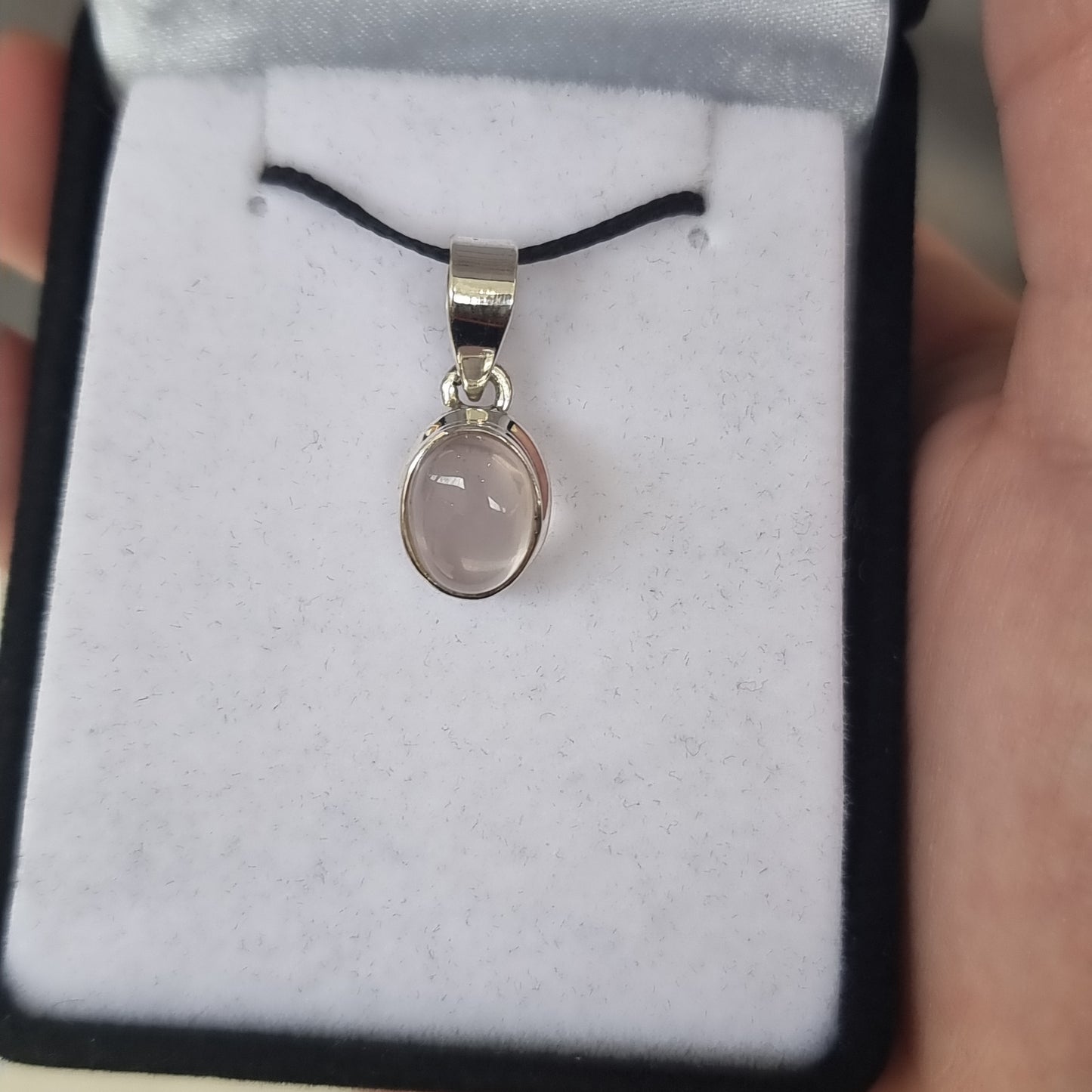 Rose quartz pendant - Rivendell Shop