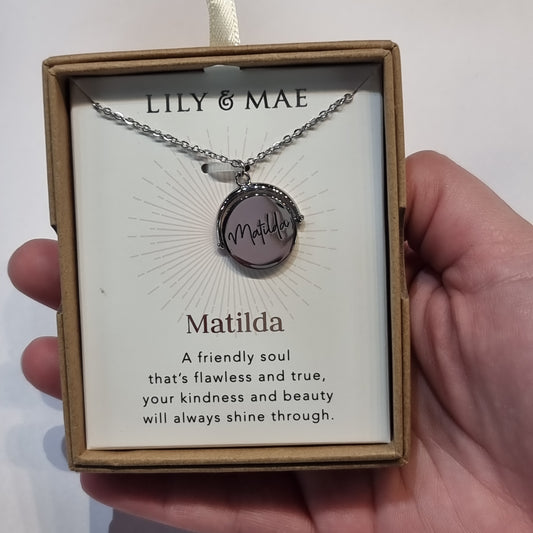 L&M spinning necklace - Matilda - Rivendell Shop