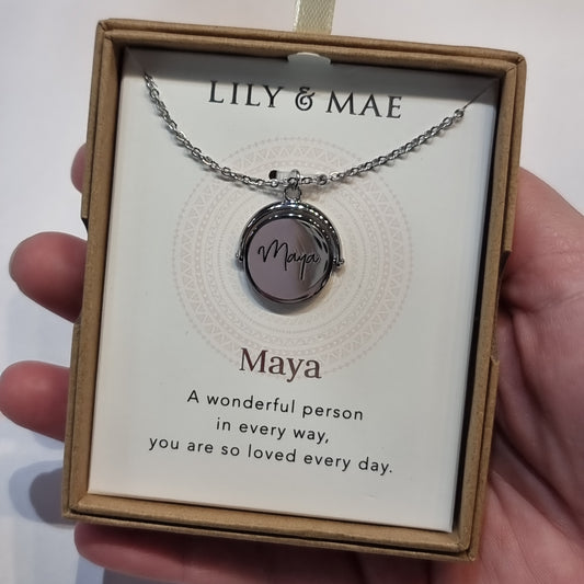 L&M spinning necklace - Maya - Rivendell Shop