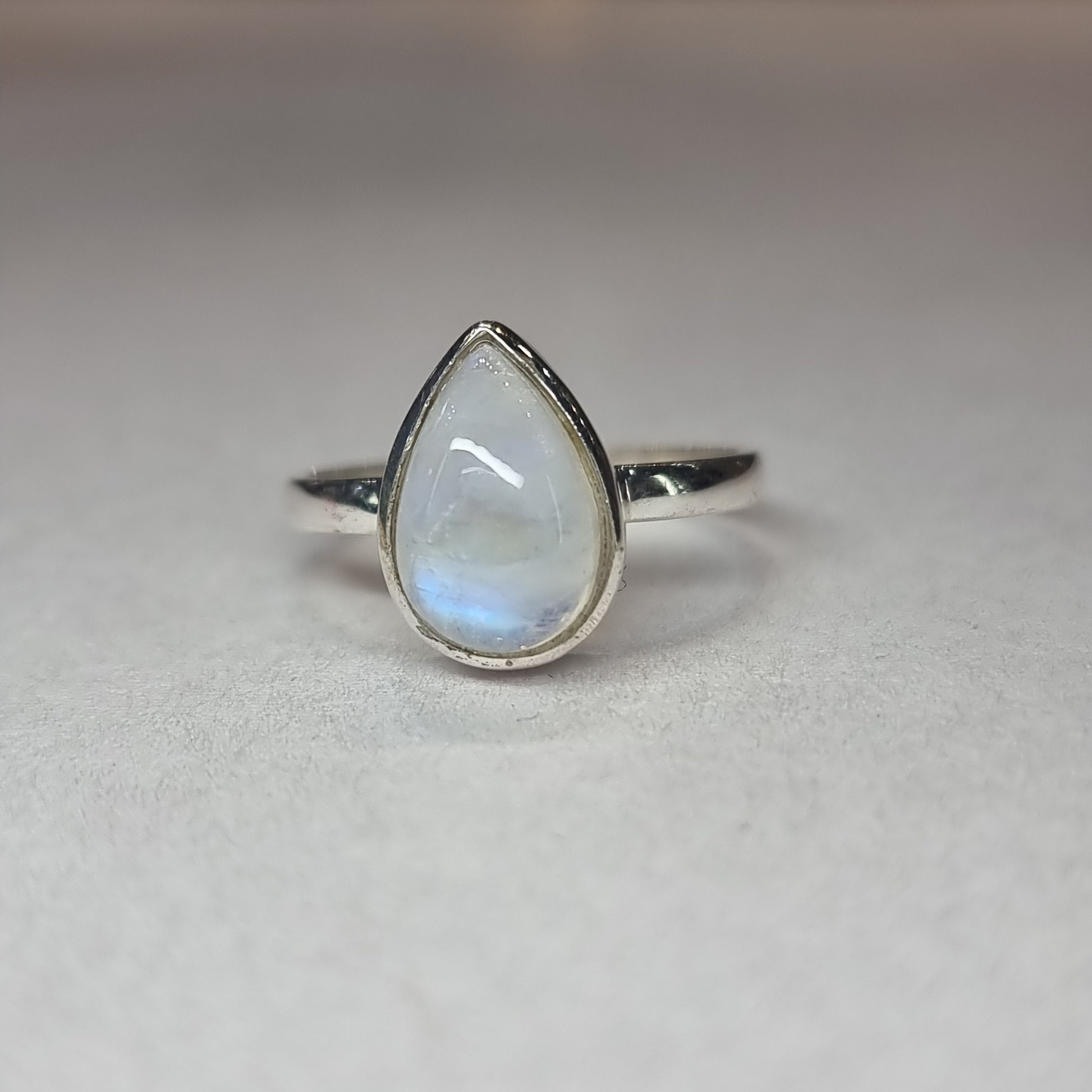 Moonstone ring - Rivendell Shop