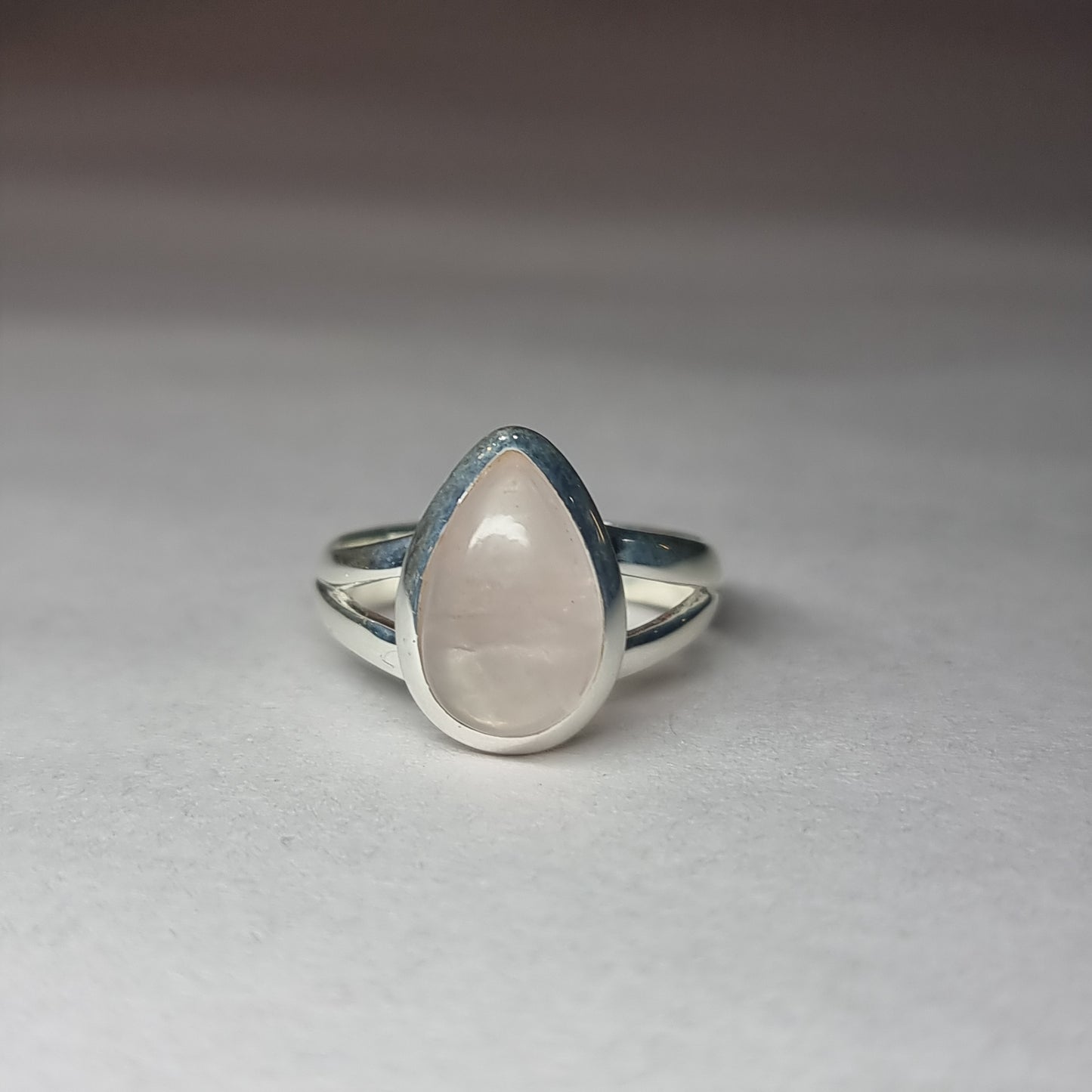 Rose quartz ring - Rivendell Shop