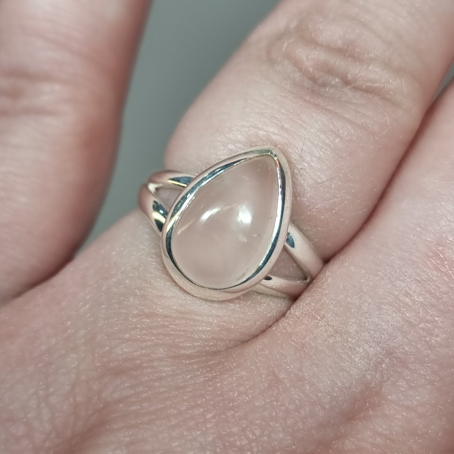 Rose quartz ring - Rivendell Shop