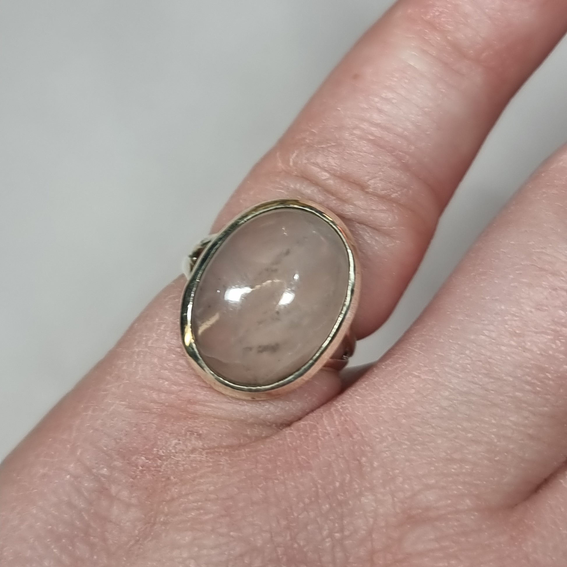 Rose quartz ring - Rivendell Shop