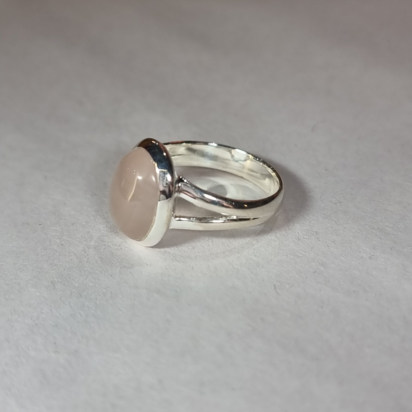 Rose quartz ring - Rivendell Shop