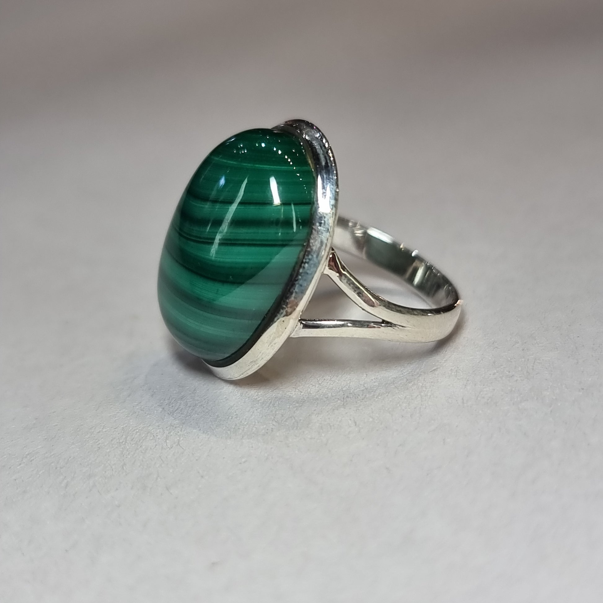 Malachite ring - Rivendell Shop