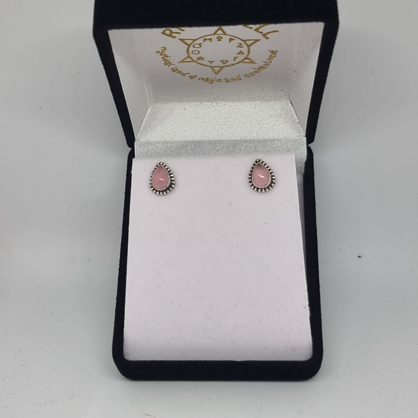 Rose quartz studs - Rivendell Shop