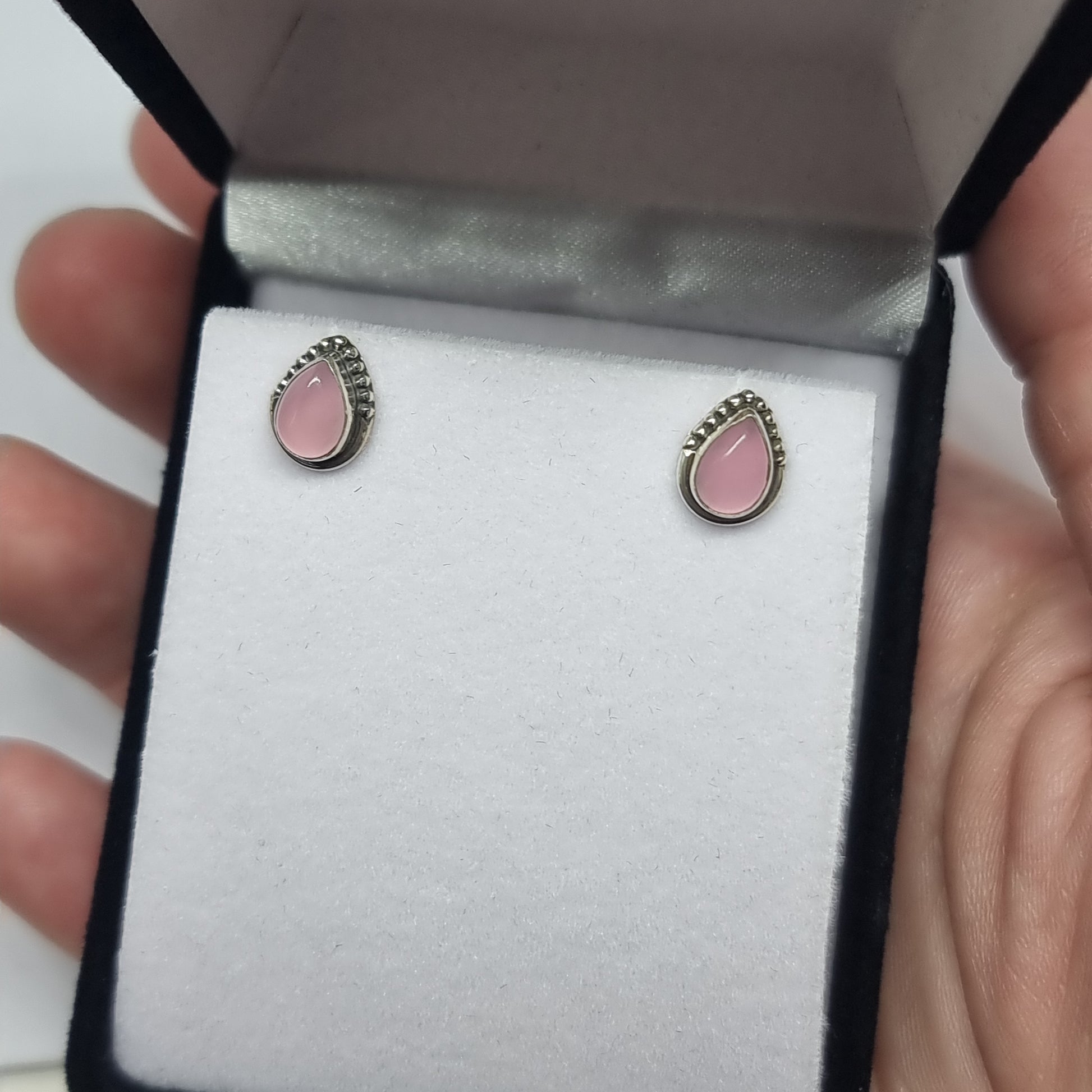 Rose quartz studs - Rivendell Shop