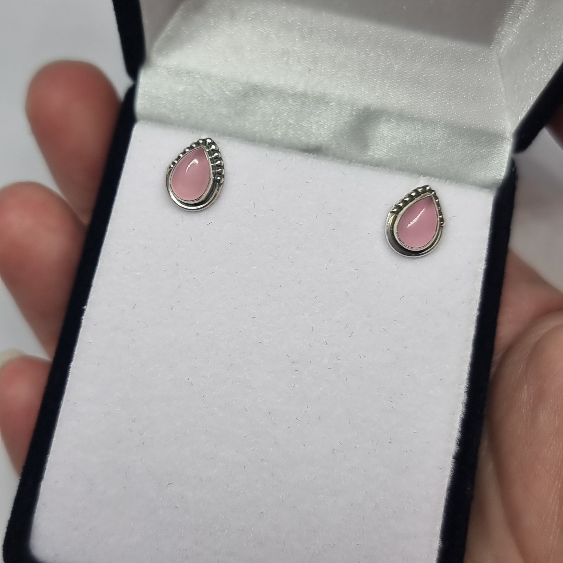 Rose quartz studs - Rivendell Shop