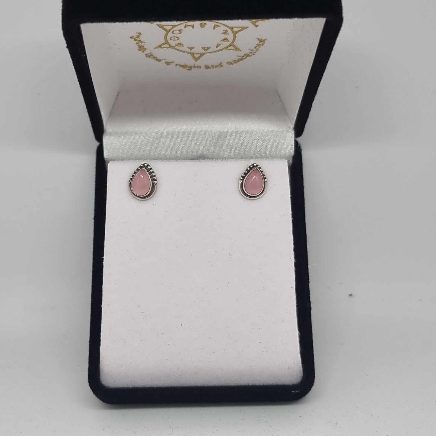 Rose quartz studs - Rivendell Shop