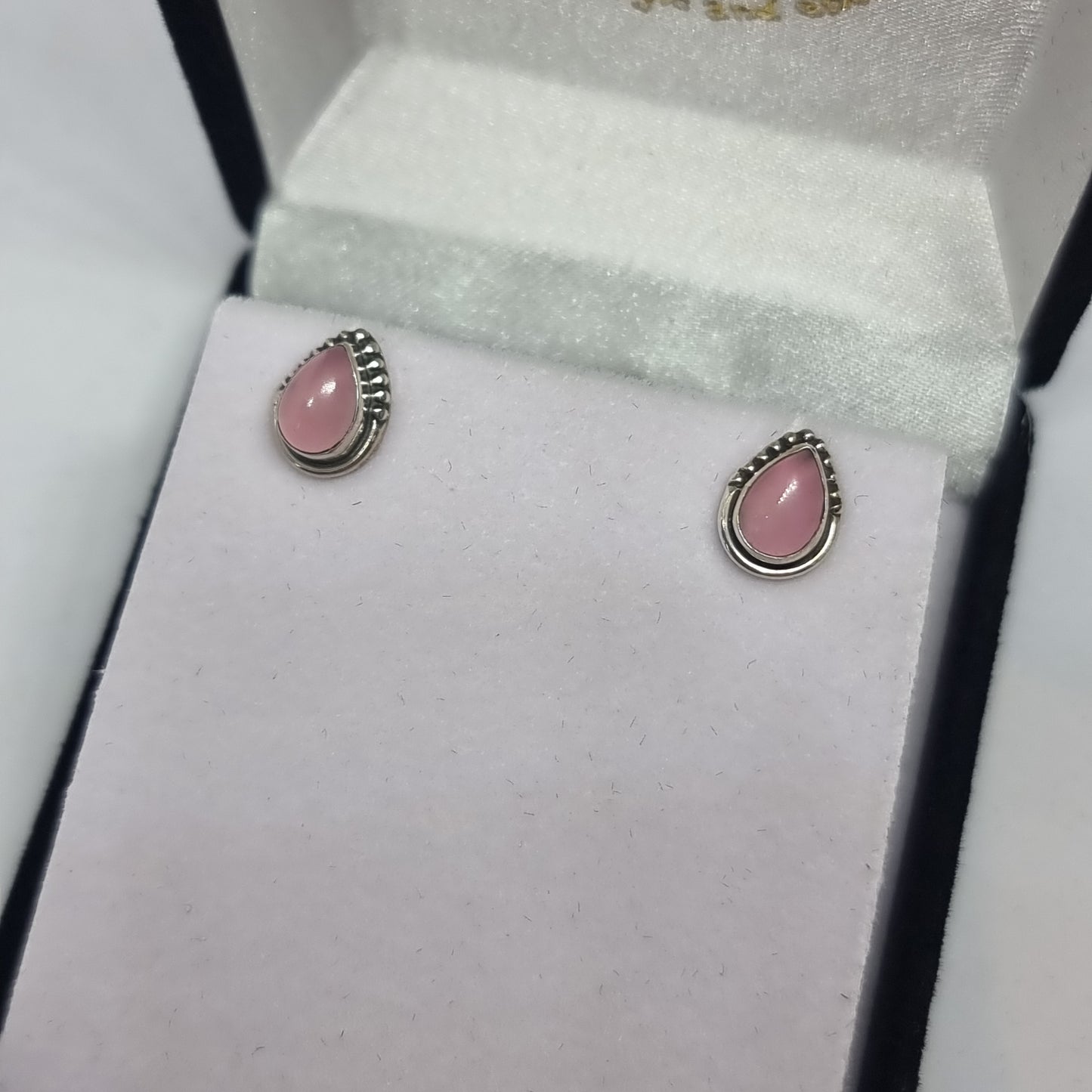 Rose quartz studs - Rivendell Shop