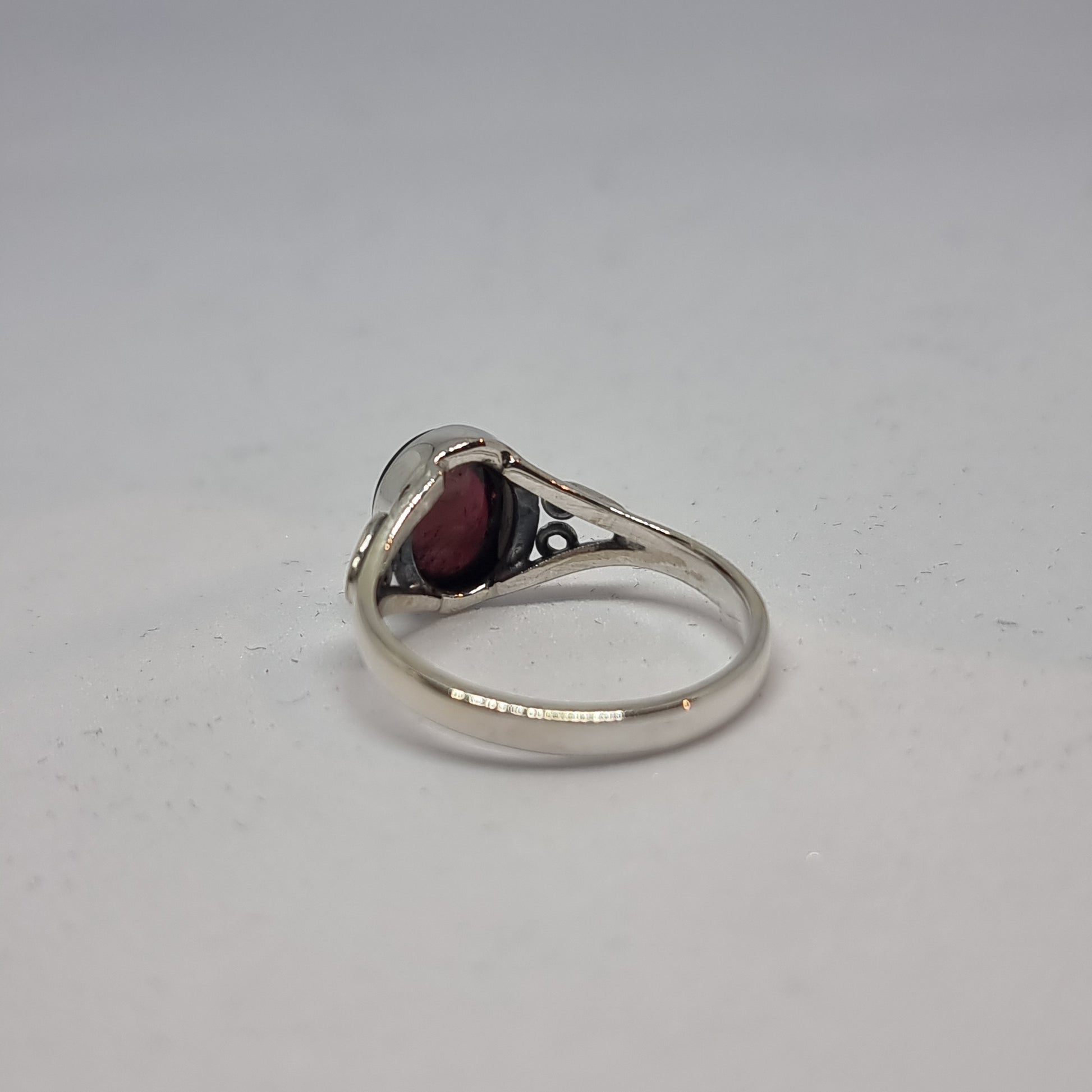 Garnet ring - Rivendell Shop