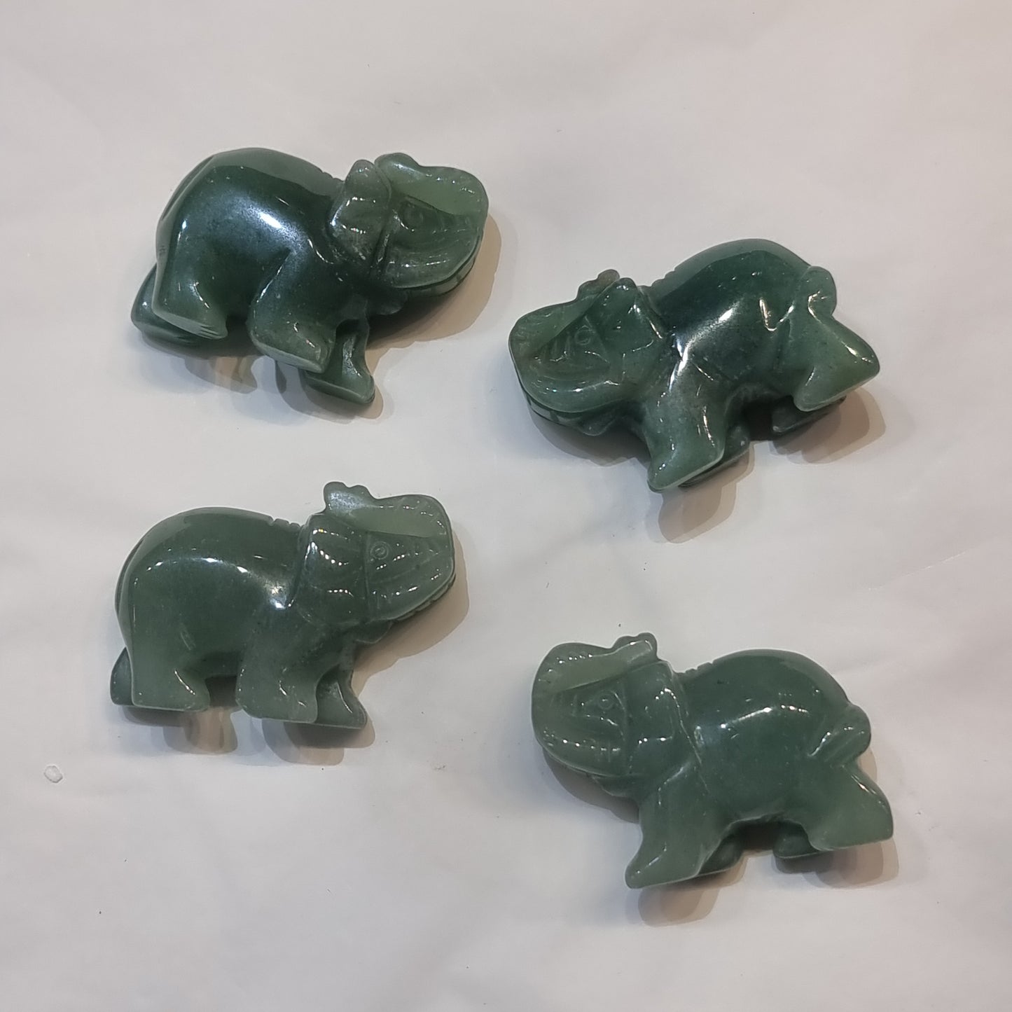 Green aventurine elephant - Rivendell Shop