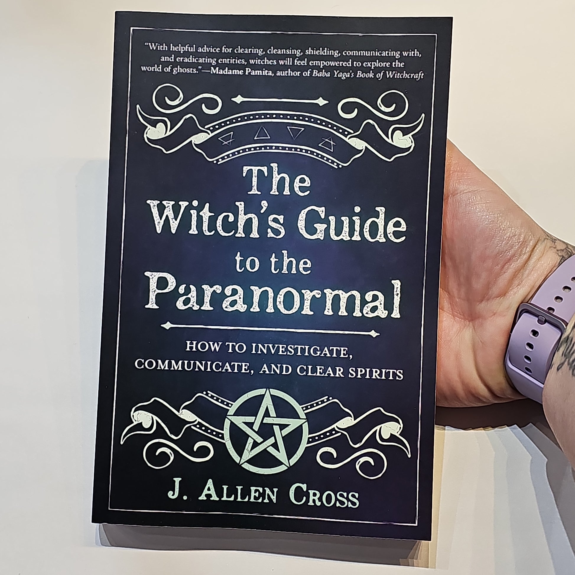 The witches guide to the paranormal - Rivendell Shop