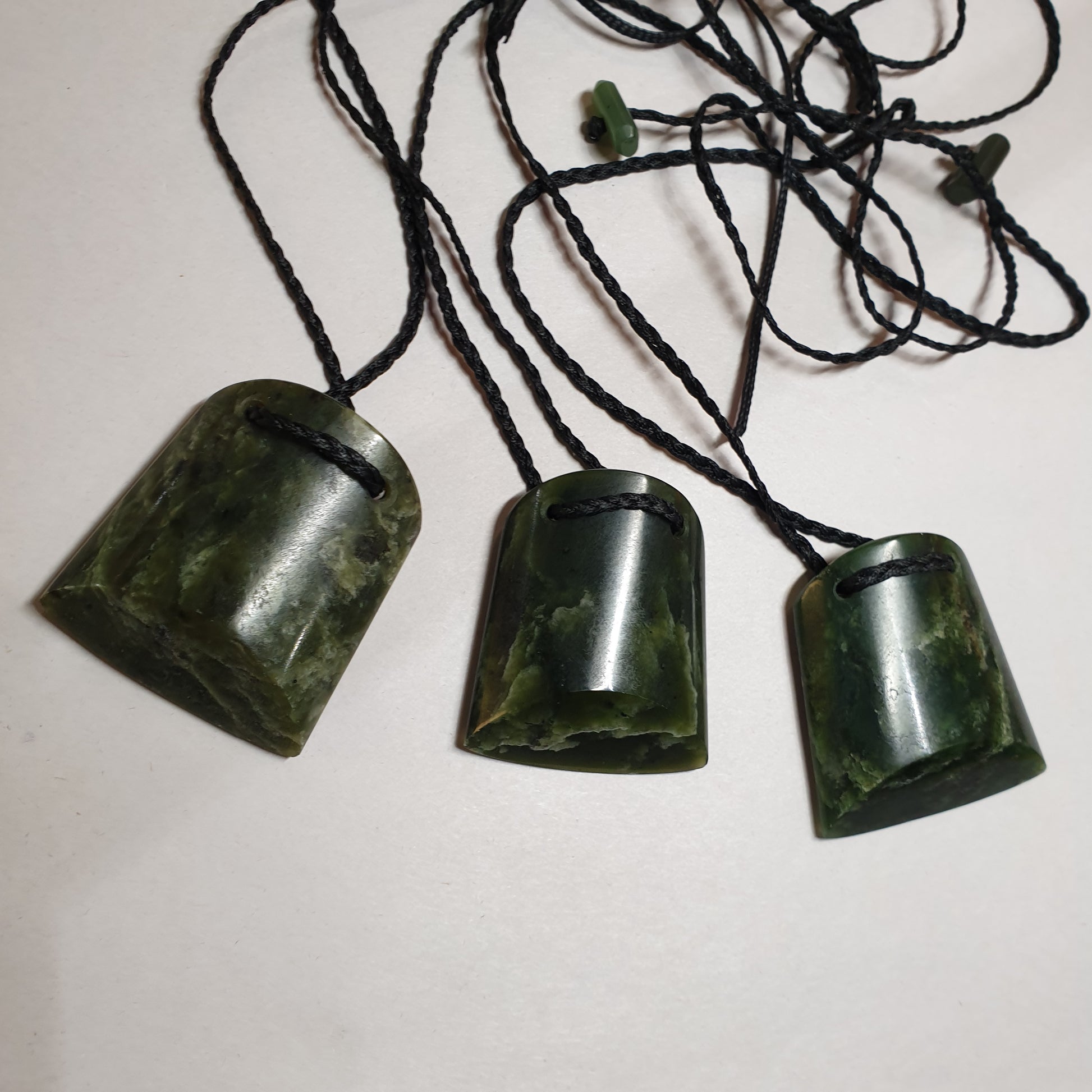 Large greenstone pendant - Rivendell Shop