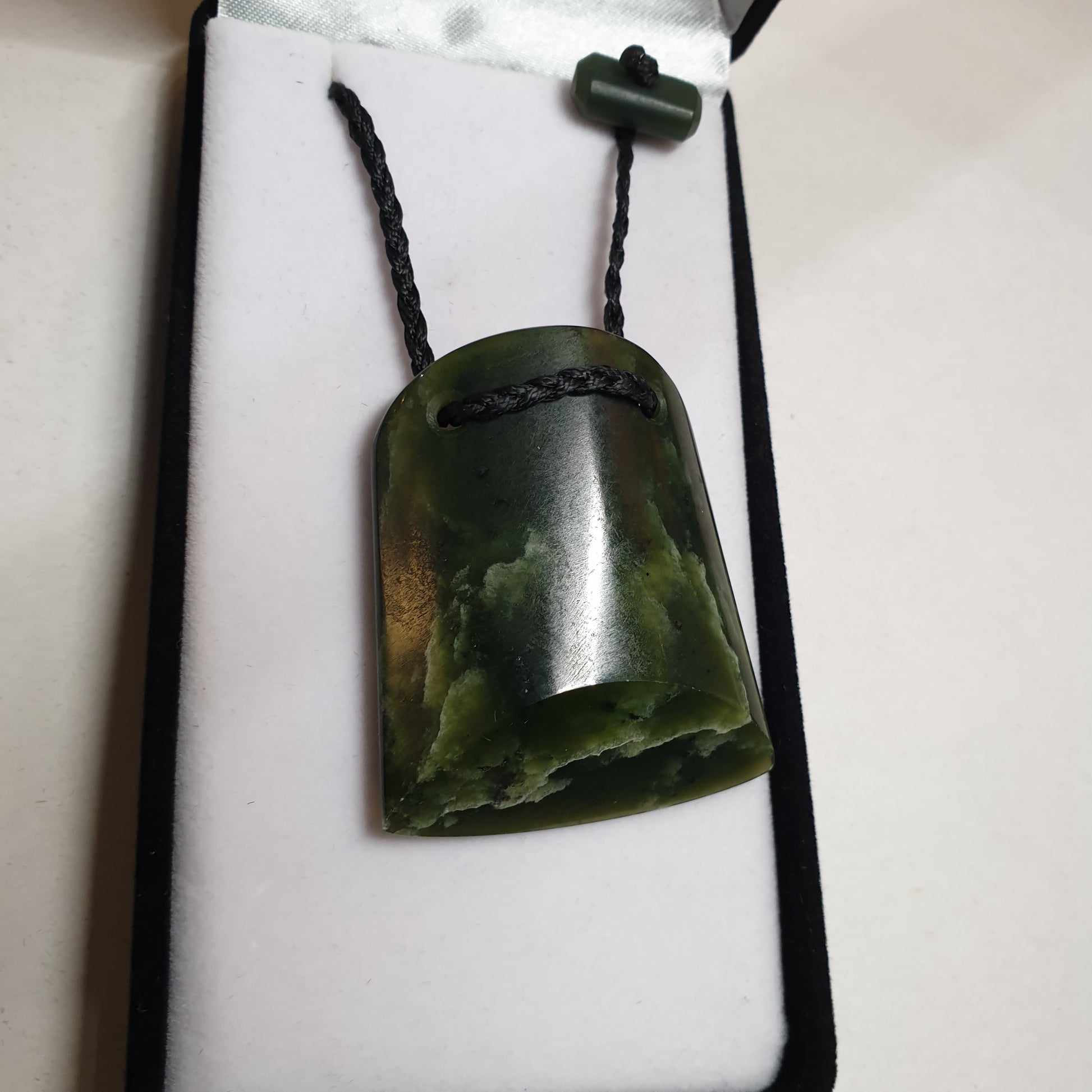 Large greenstone pendant - Rivendell Shop