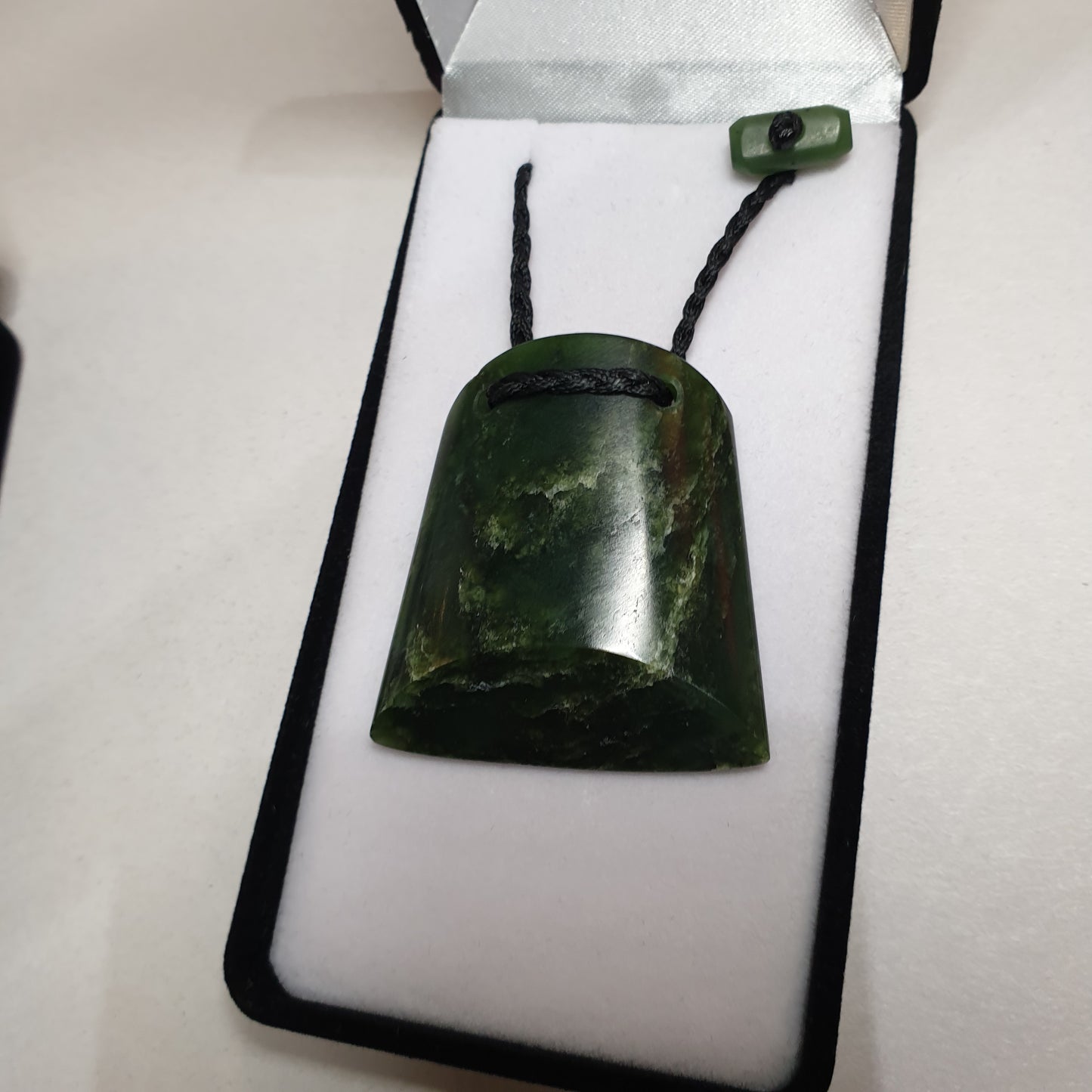 Large greenstone pendant - Rivendell Shop