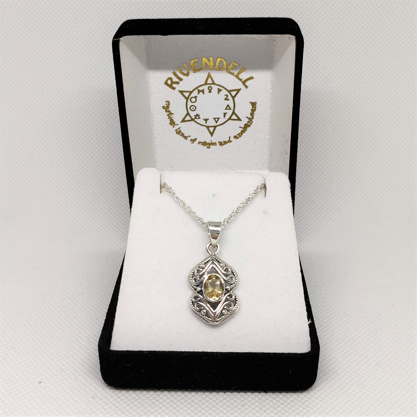 Vintage Citrine 925 Sterling Silver Pendant - Rivendell Shop