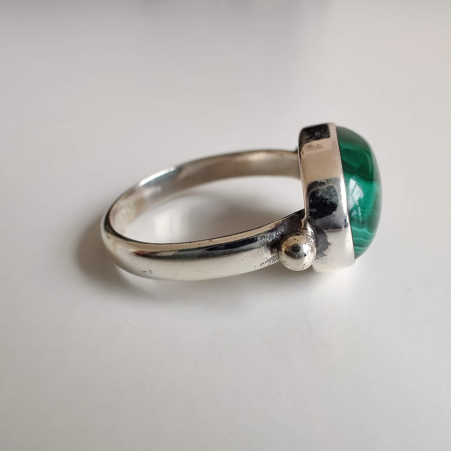 Malachite Oval 925 Sterling Silver Ring - Rivendell Shop