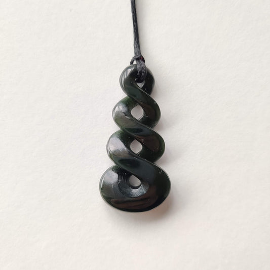 Twist Pikorua Greenstone Pendant - Triple Twist - Rivendell Shop