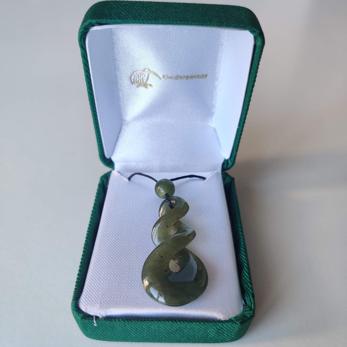 Twist Pikorua Greenstone Pendant - Double Twist with Bead - Rivendell Shop