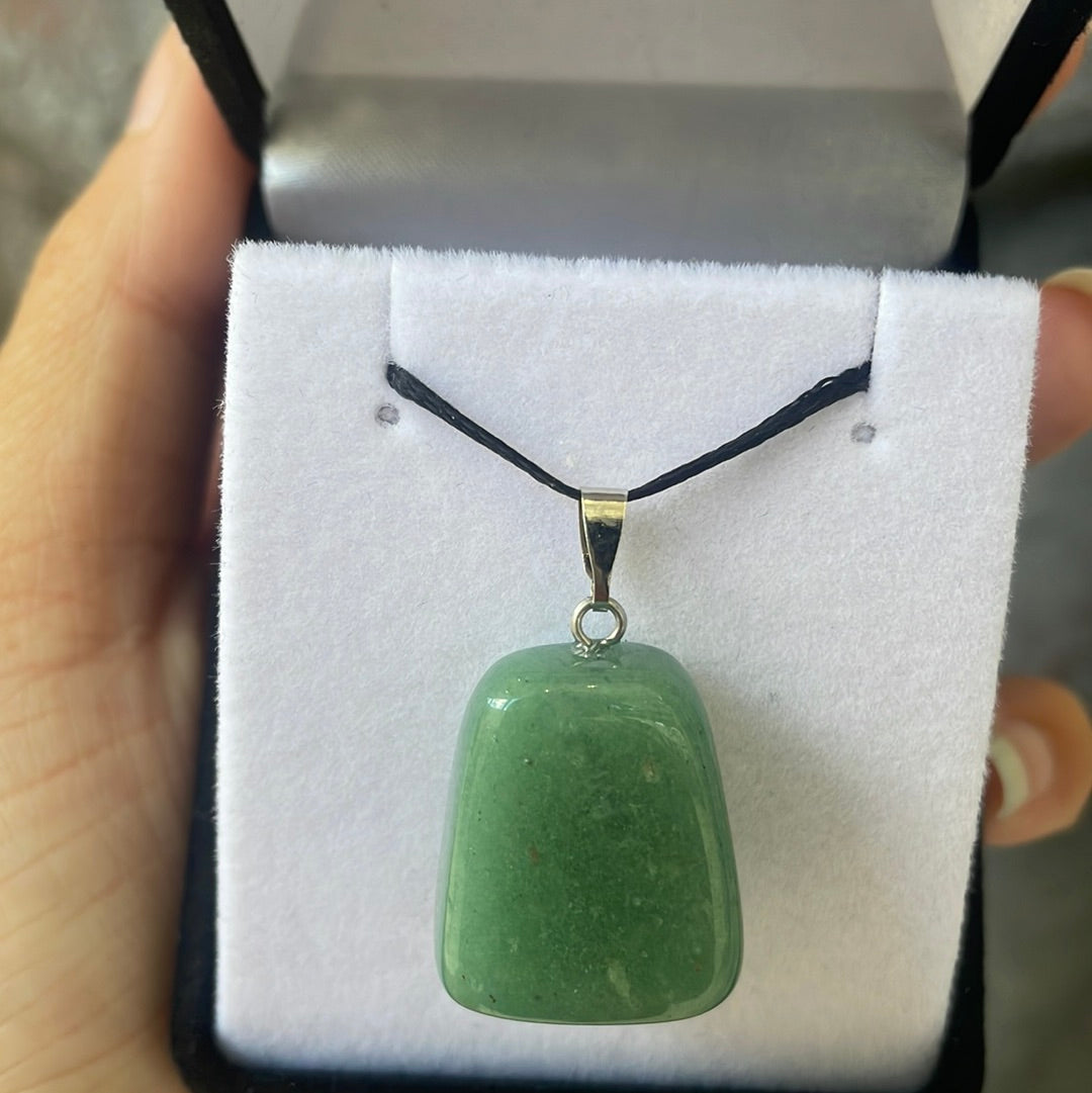 Green aventurine tumble necklace - Rivendell Shop