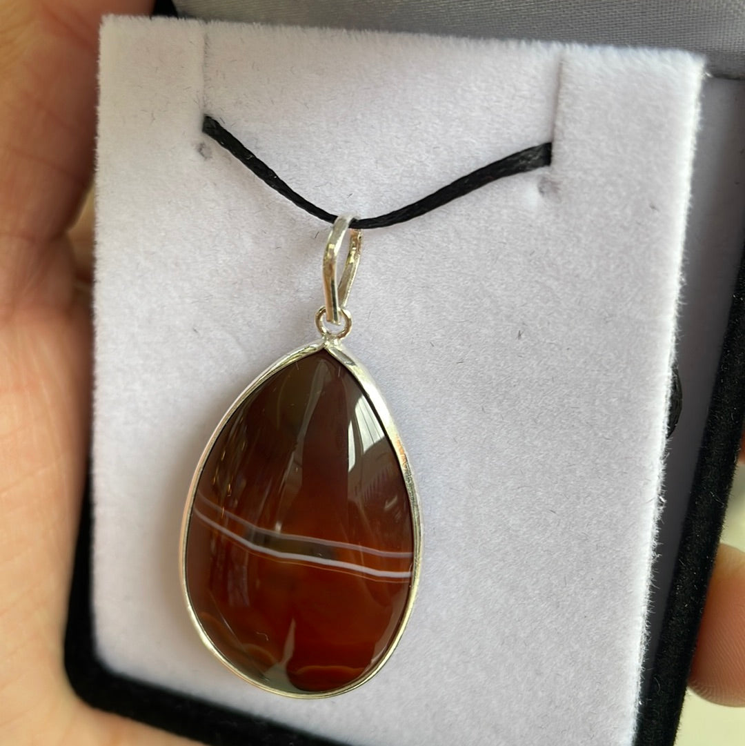 Teardrop carnelian silver pendant - Rivendell Shop