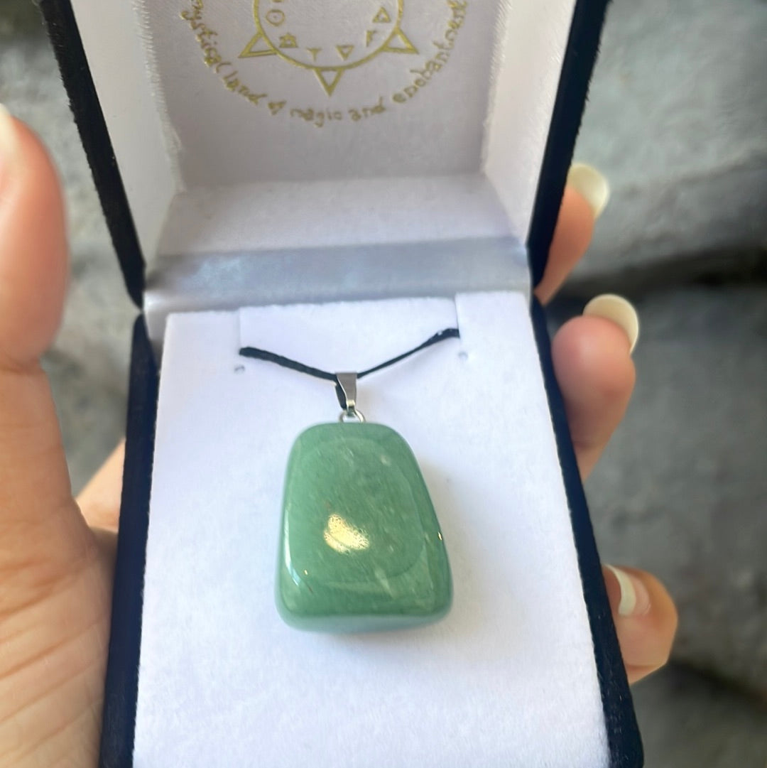 Green aventurine tumble necklace - Rivendell Shop