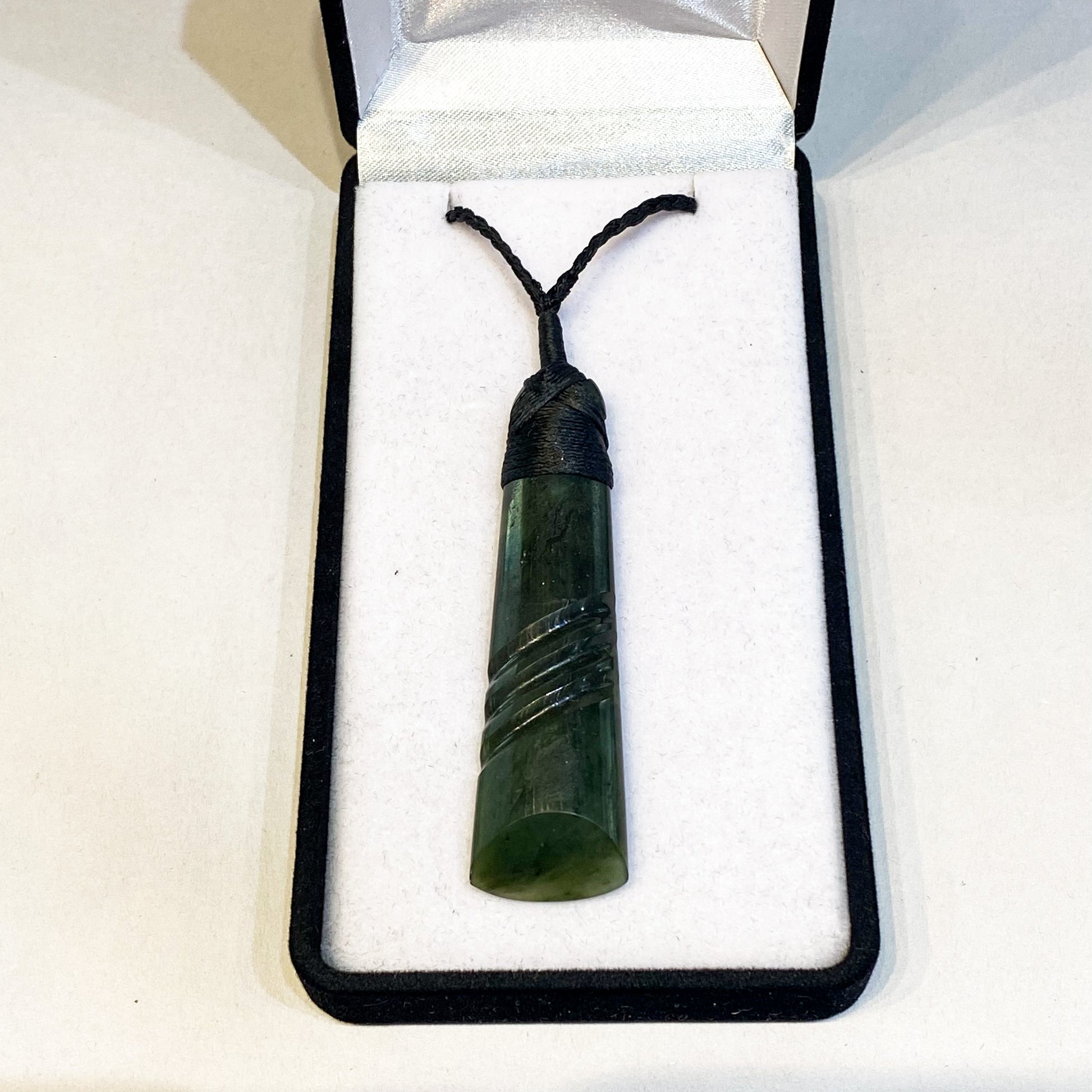 Greenstone Toki Pendant with Carved Detail - Rivendell Shop