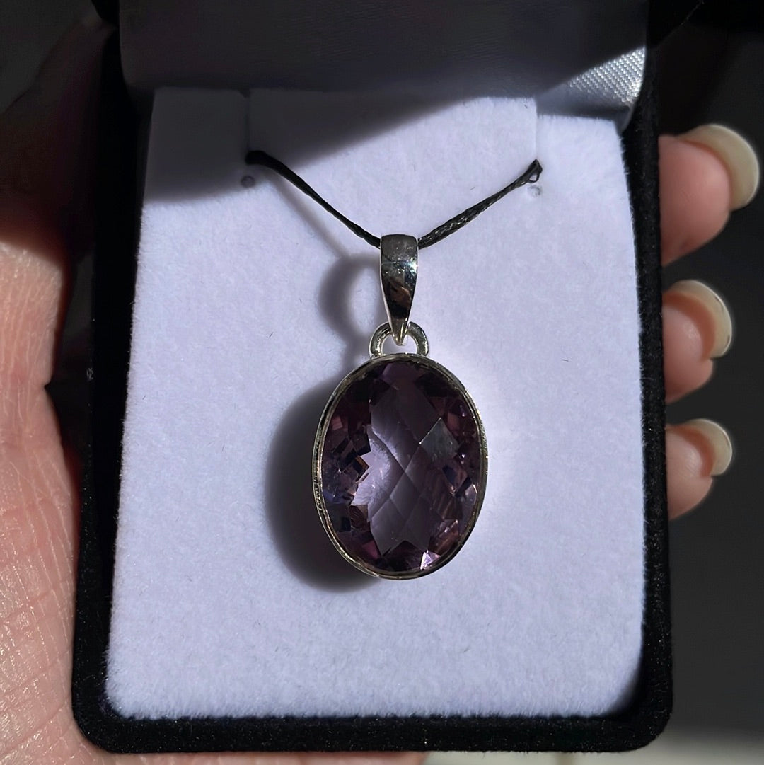 Sterling silver oval amethyst pendant - Rivendell Shop