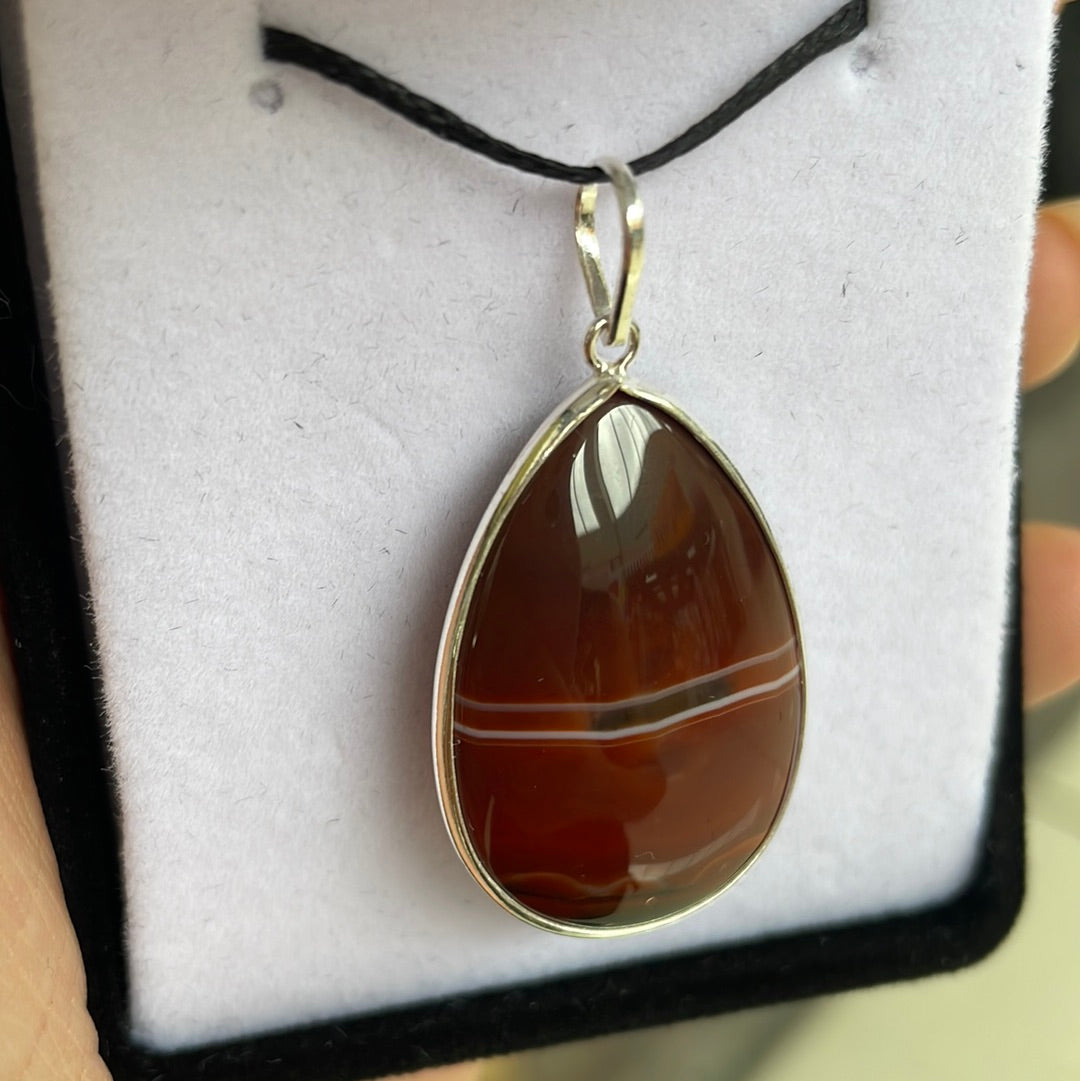 Teardrop carnelian silver pendant - Rivendell Shop