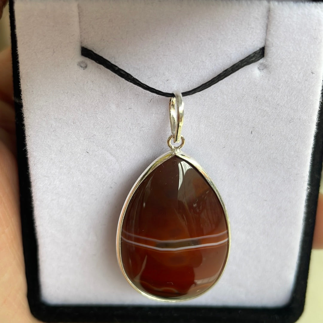 Teardrop carnelian silver pendant - Rivendell Shop