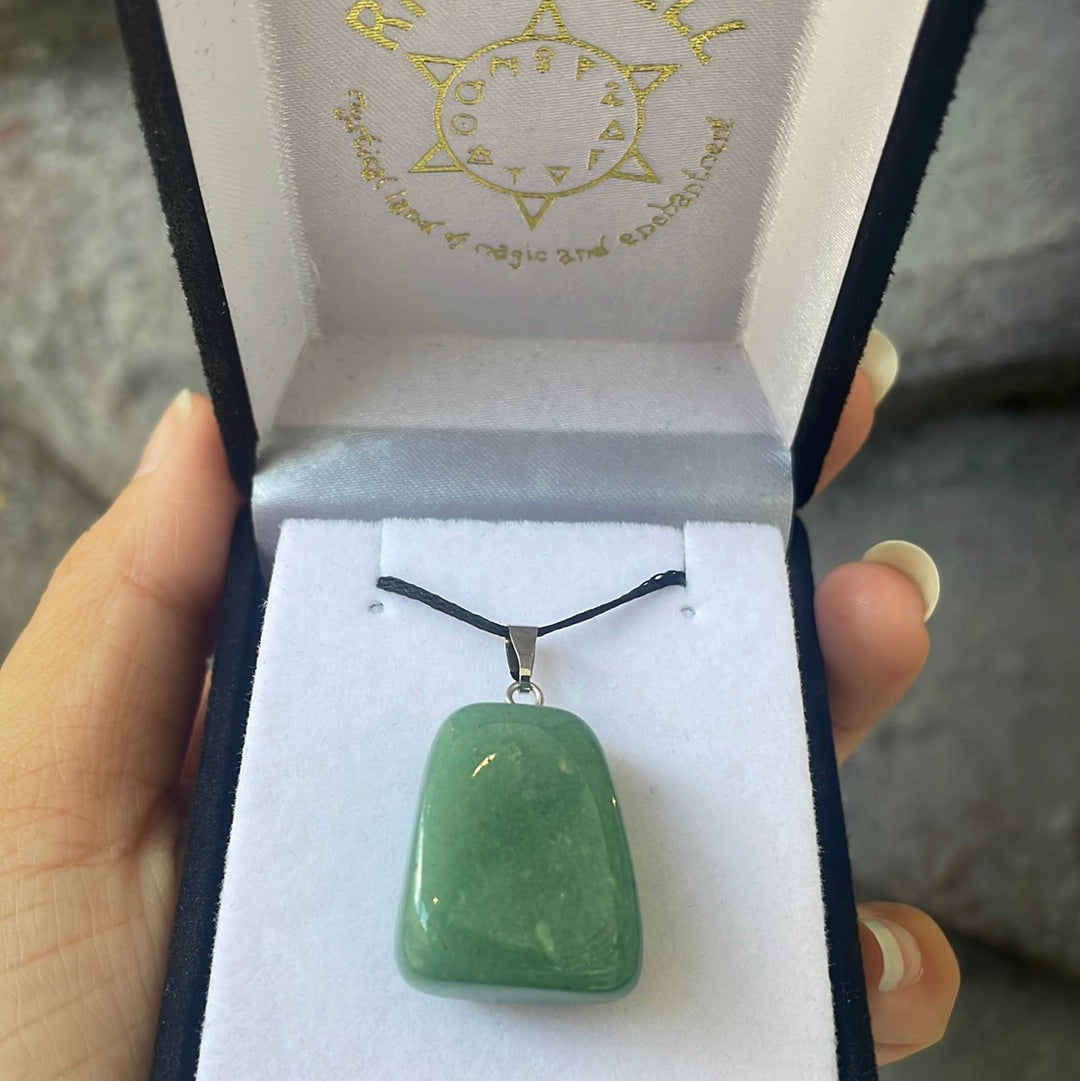 Green aventurine tumble necklace - Rivendell Shop