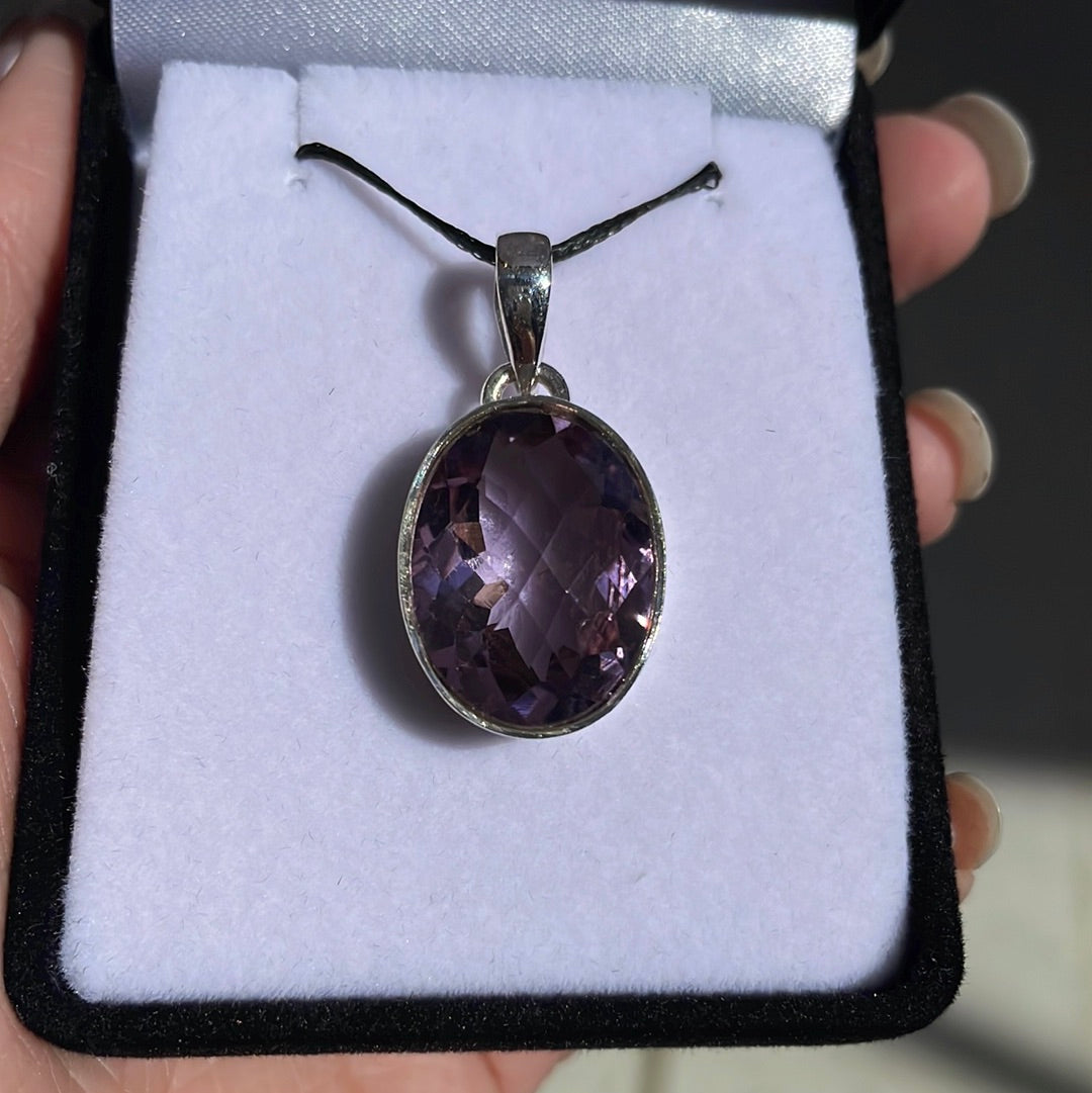 Sterling silver oval amethyst pendant - Rivendell Shop