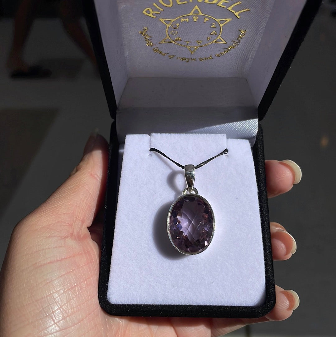 Sterling silver oval amethyst pendant - Rivendell Shop