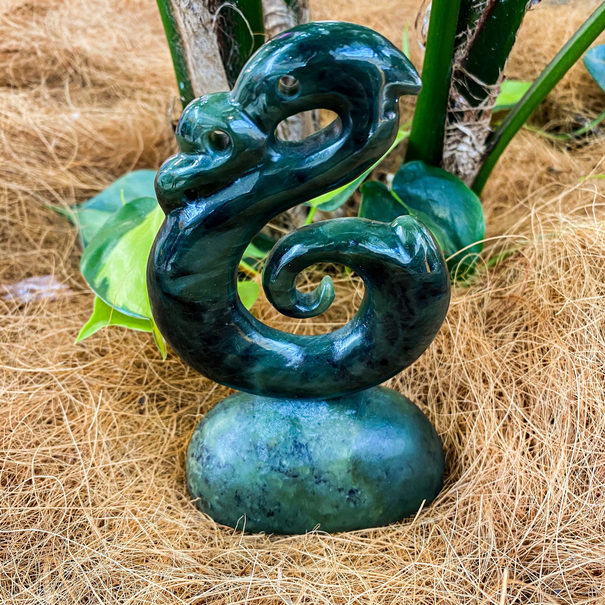 Standing Greenstone Piece - Manaia - Rivendell Shop