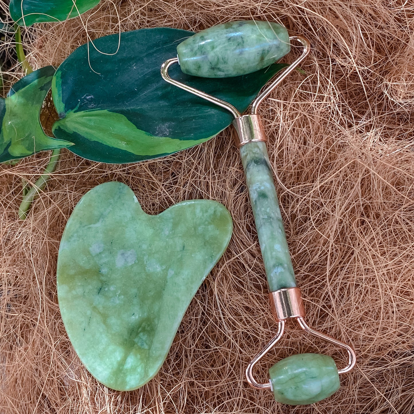 Green Jade Crystal Face Roller & Gua Sha Set - Rivendell Shop